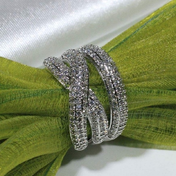 Sterling silver with 14 K white gold over finish - Picture 4 of 6